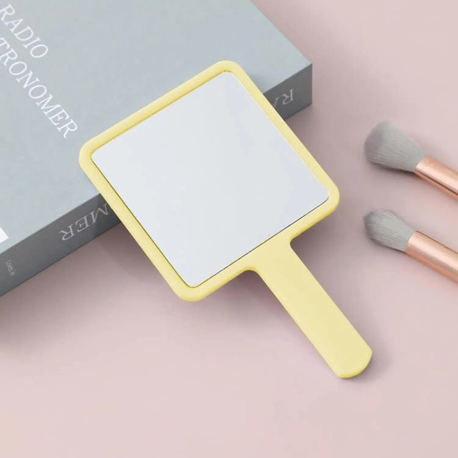 Cosmetic Mirror, Square HD Handheld Mirror, Portable Handheld Handle, Beauty Small Mirror Square Yellow