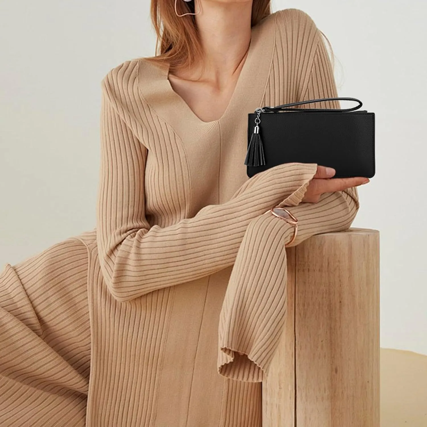 DOB SECHS Small Leather Wristlet Wallet for Women Women's Clutch Handbags Purses Cell Phone Pocket Pouch Bags with Card Slots