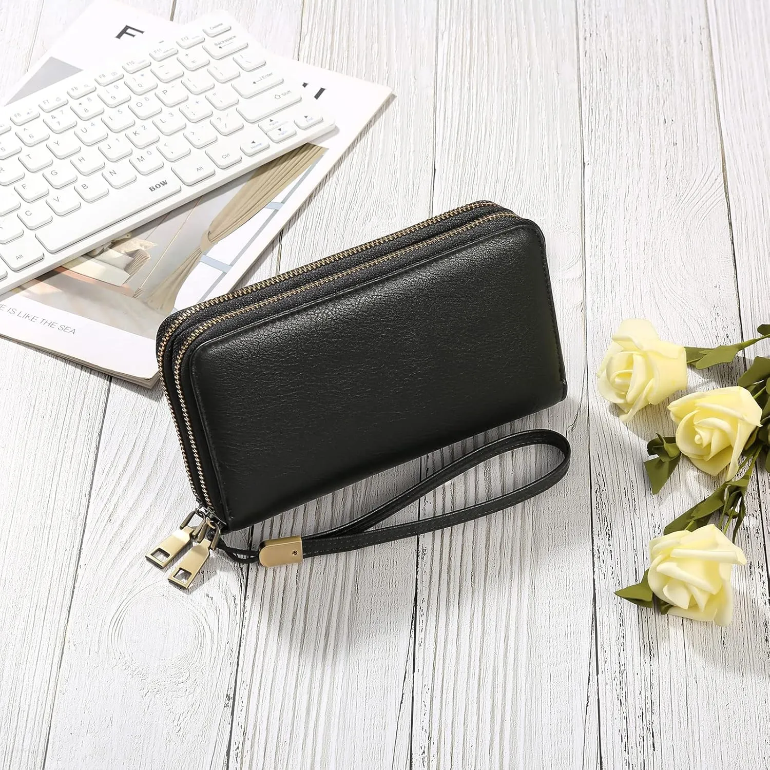 GAEKEAO Wallet for Women Clutch RFID Blocking Leather Wristlet Purse Large Capacity Credit Card Holder with Grip Hand Strap