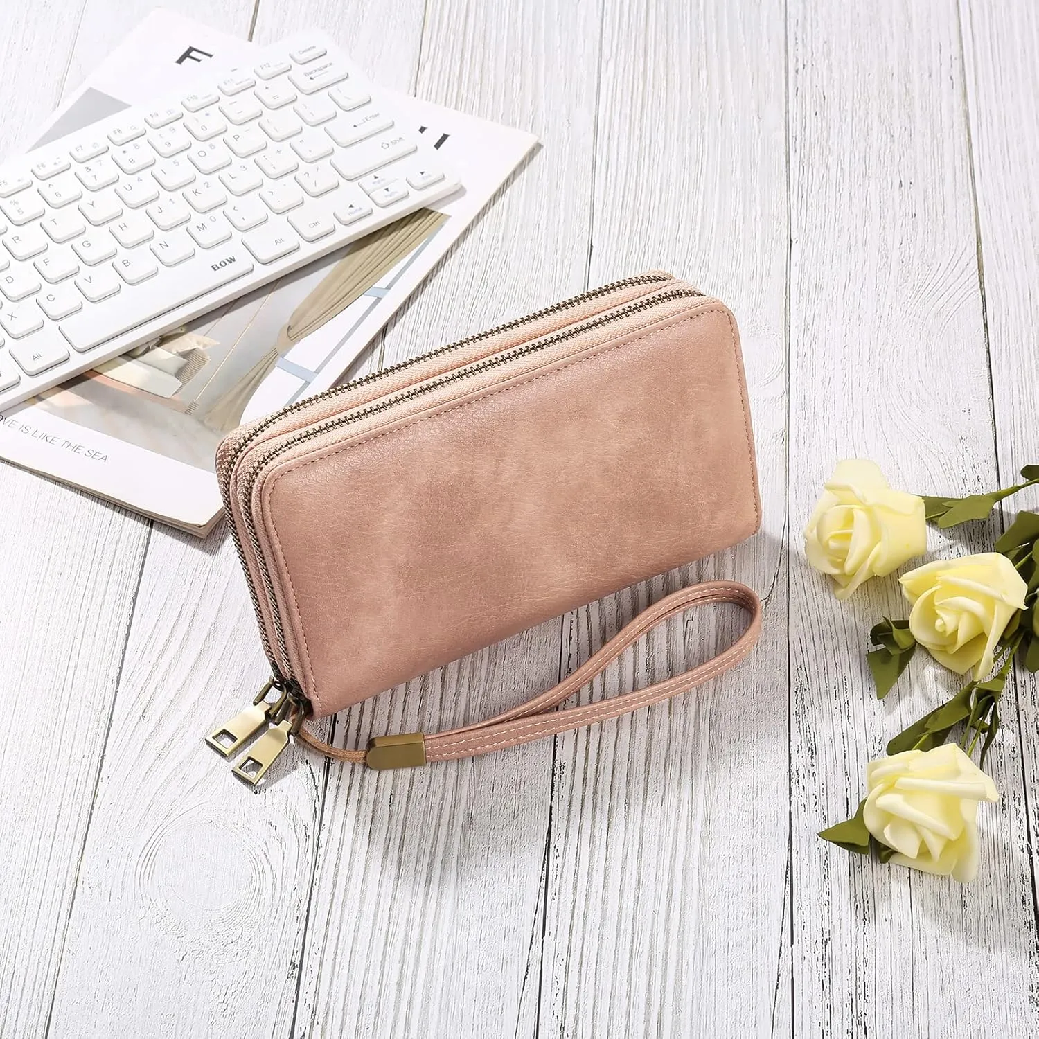 GAEKEAO Wallet for Women Clutch RFID Blocking Wristlet Leather Purse Large Capacity Credit Card Holder with Grip Hand Strap