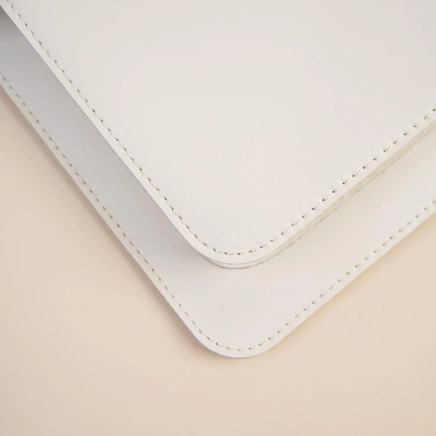 Leather Laptop Sleeve 15Inch 16 Inch Compatible with New MacBook Pro 16, New MacBook Pro 15, Surface Book 15, Dell XPS 15 Color White