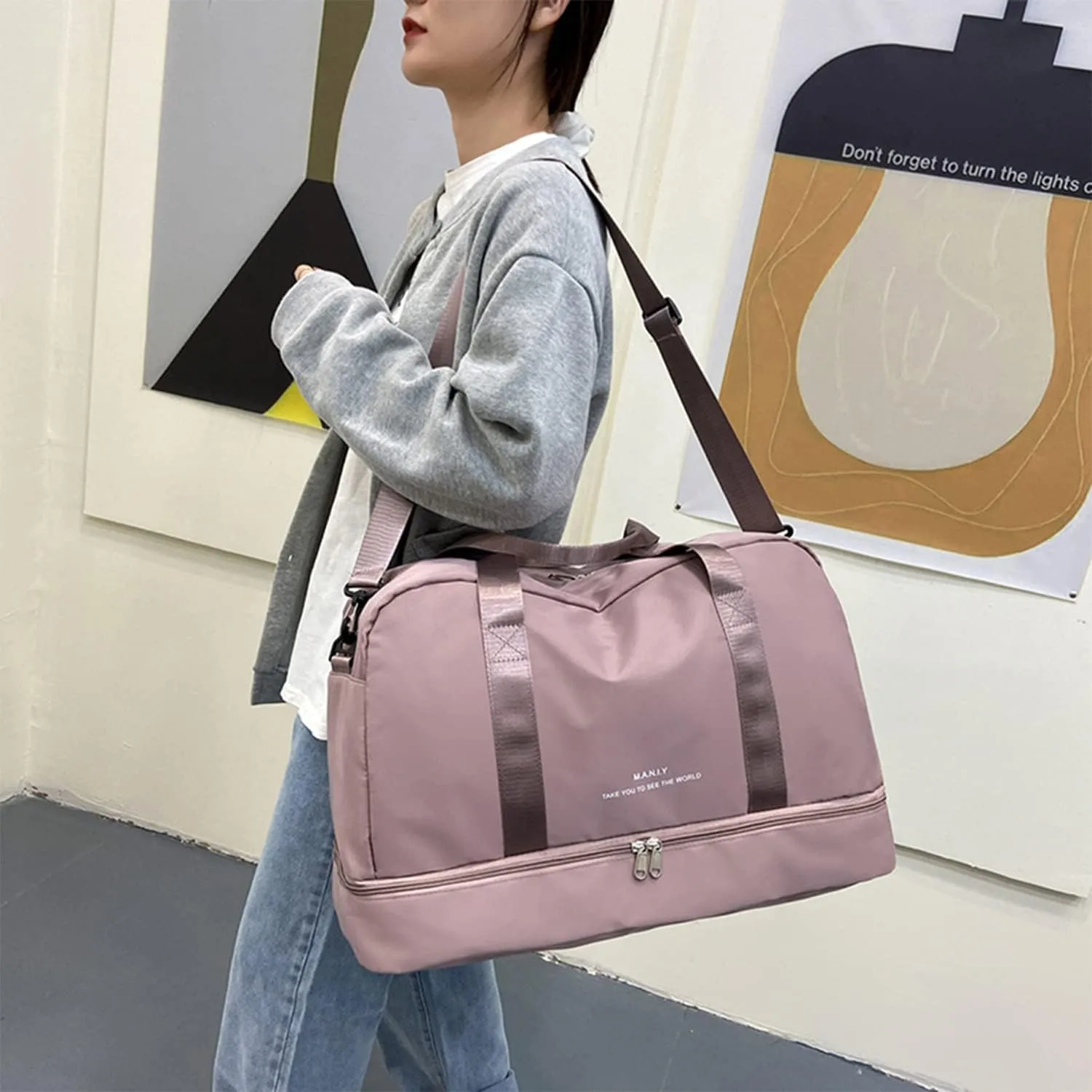Light Gym Bag for Women, Travel Duffel Bag with Shoe Compartment, Weekender Overnight Bag with Wet Pocket for Women, Travel, Gym, Yoga （Pink）
