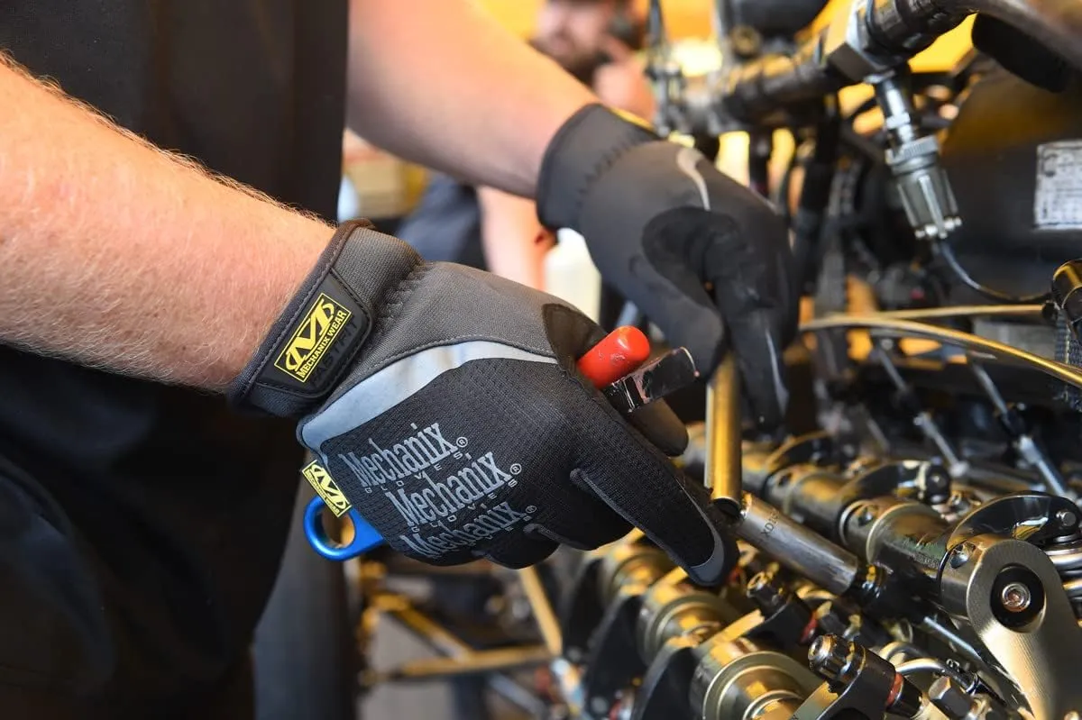Mechanix Wear: FastFit Work Glove with Elastic Cuff for Secure Fit, Performance Gloves for Multi-Purpose Use, Touchscreen Capable Safety Gloves for Men (Black, Large)