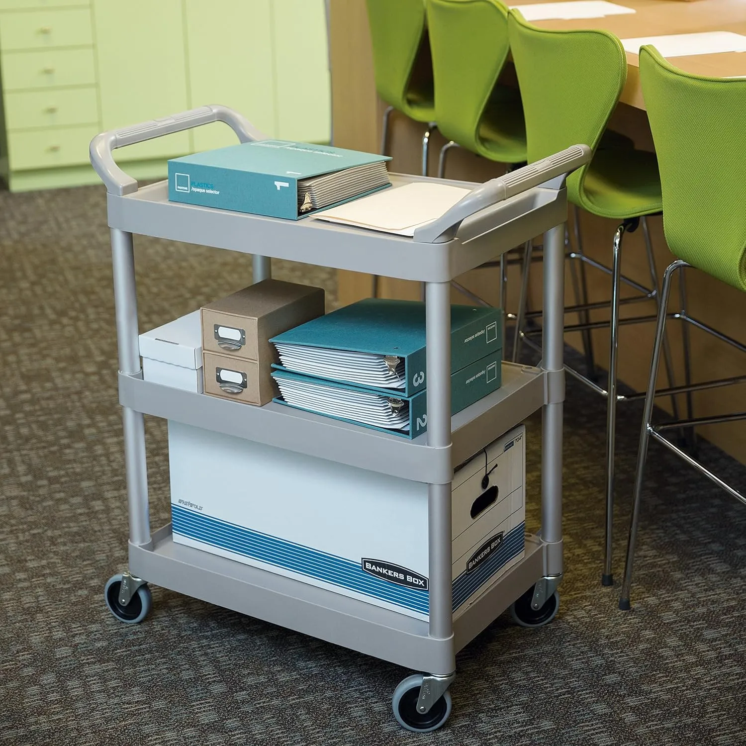 Rubbermaid Commercial Products Heavy Duty 3-Shelf Rolling Service/Utility/Push Cart, 200 lbs. Capacity, Platinum, for Foodservice/Restaurant/Cleaning/Warehouse/Garage