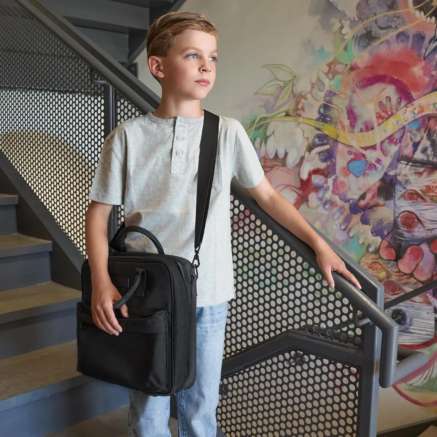 Sturdy 3 Ring Zipper Binder With Shoulder Strap For School - Beautiful 2 Inch Zip Up Binder with Extra Pockets Holds 500 Sheets, Books & Laptop - Easy to Carry Trapper Keeper Made Of Premium Fabrics