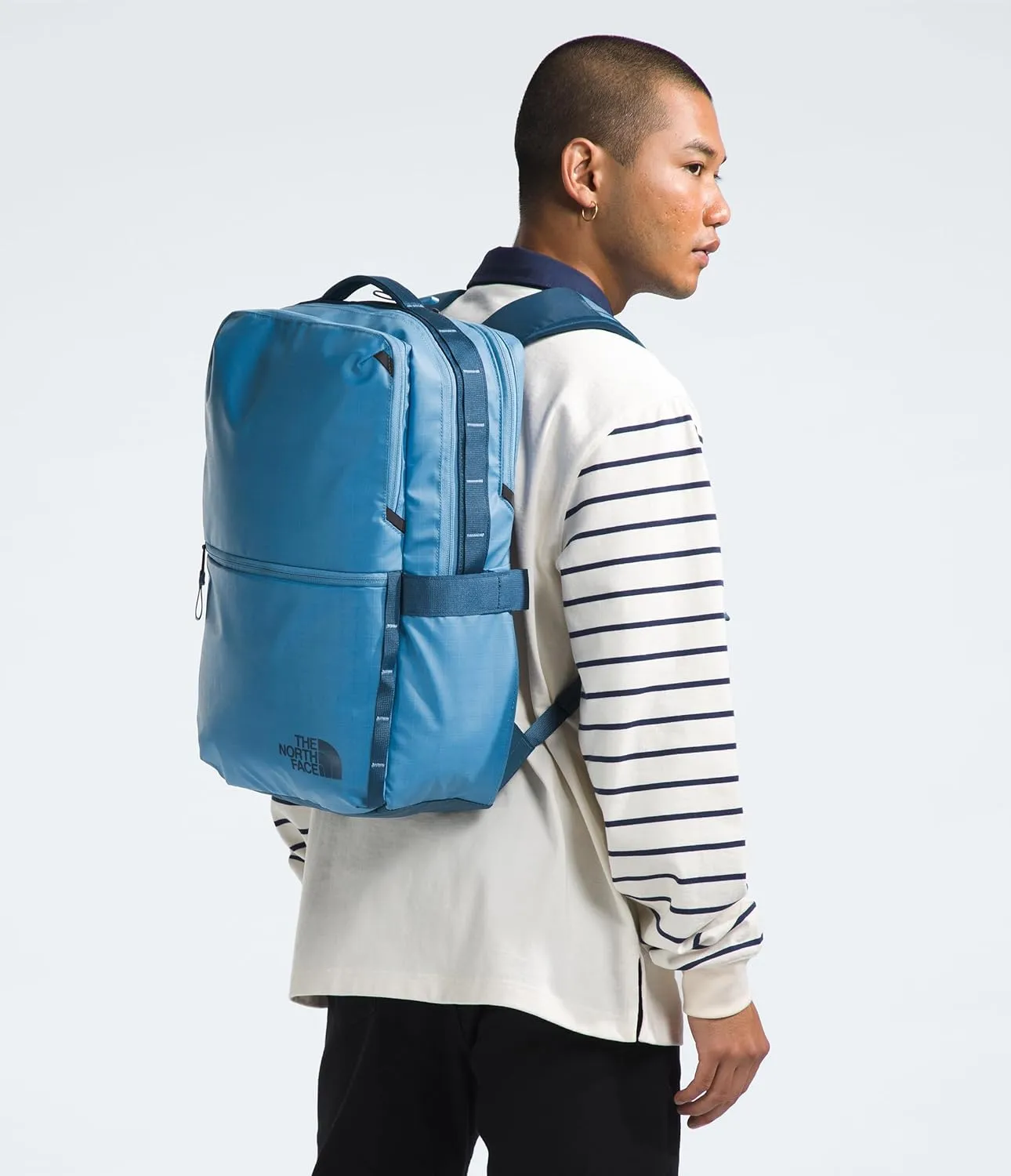 THE NORTH FACE Base Camp Voyager Daypack, Indigo Stone/Steel Blue/Shady Blue, One Size