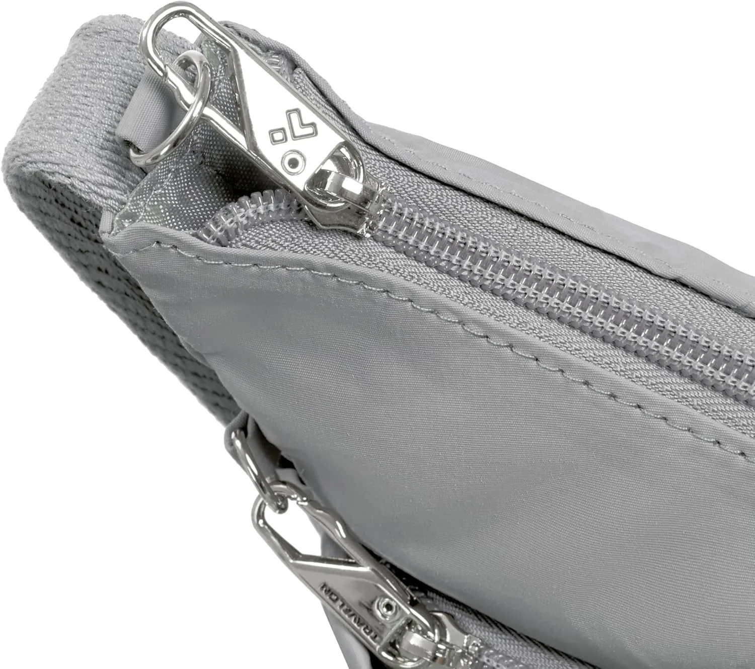 Travelon Anti-theft Roam Medium Crossbody